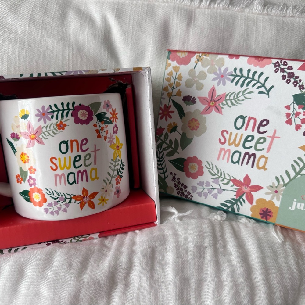 Floral Mug with Gift Box “one sweet mama” - Picture 10 of 12
